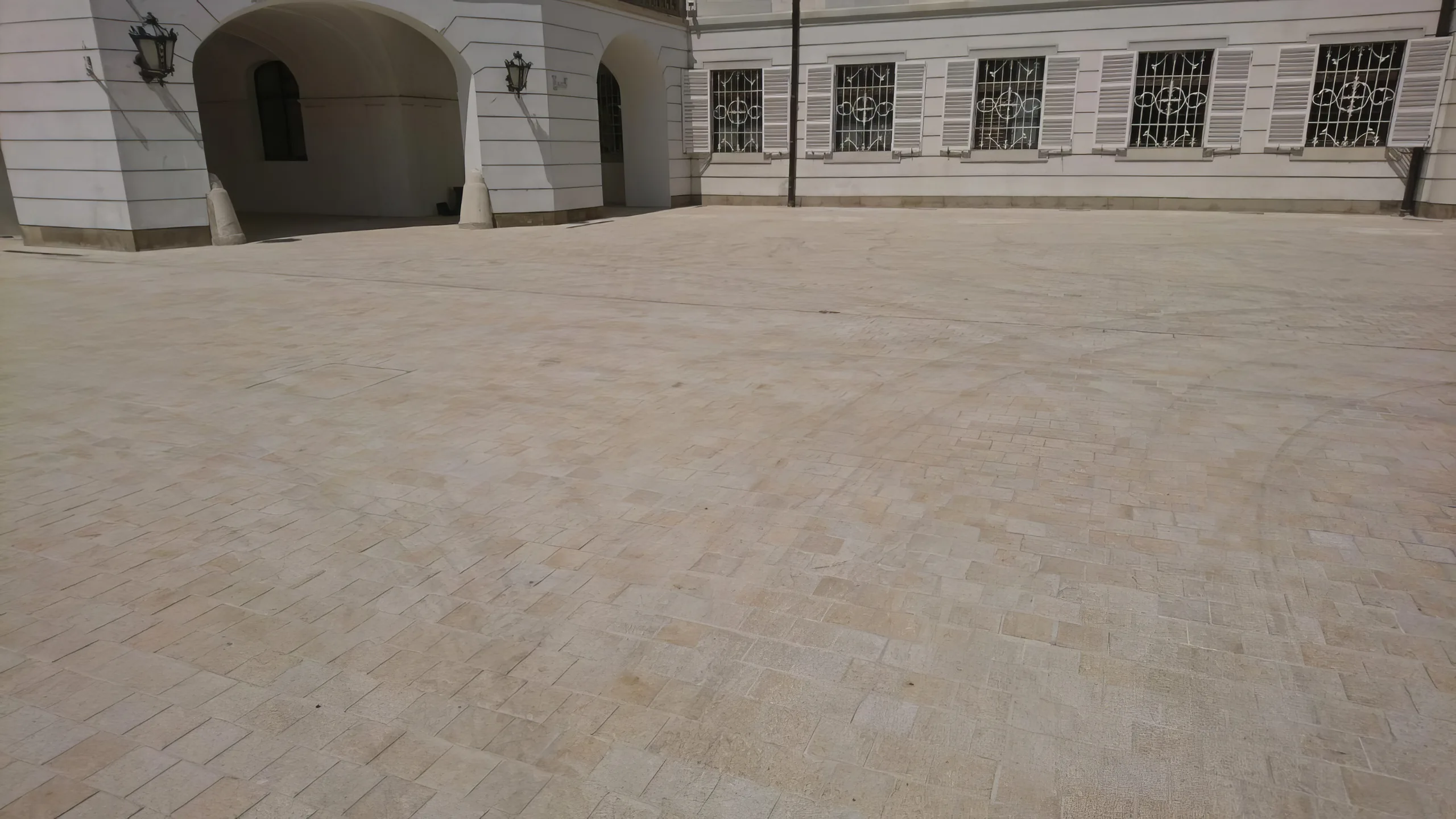 Rekonštrukcia nádvoria Grassalkovičovho paláca — 4